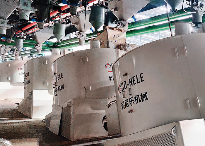 CONELE & Lirr: 16 × 1500-Liter-Intensivmischer für die MgO-C-Steinproduktion CONELE & Lirr: 16 × 1500-Liter-Intensivmischer für die MgO-C-Steinproduktion